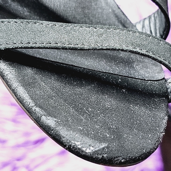 Le Chateau Black Strappy Sandals Size 9 - Picture 5 of 11